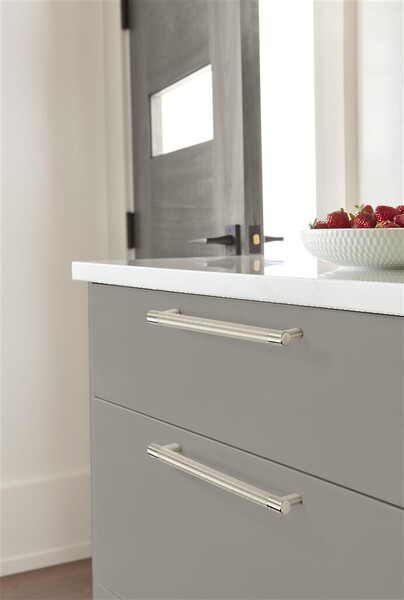 Bronx Appliance Pull 24" Satin Nickel