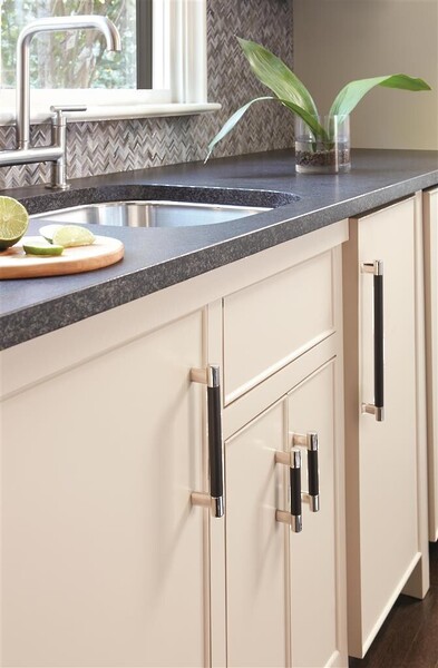 Esquire Appliance Pull 24" Polished Nickel/Black Bronze