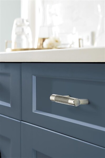 Esquire - Pull 76mm&96mm CC Polished Nickel/Gunmetal Bar Pull