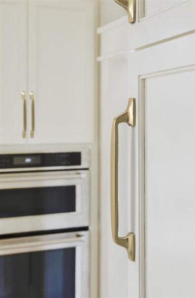 Highland Ridge 12 inch Appliance Pull - Golden Champagne