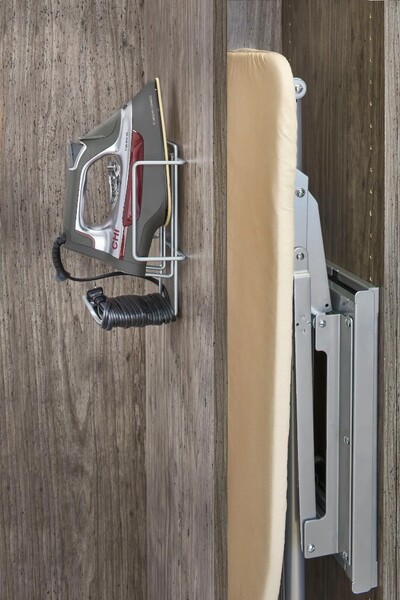 Iron Holder