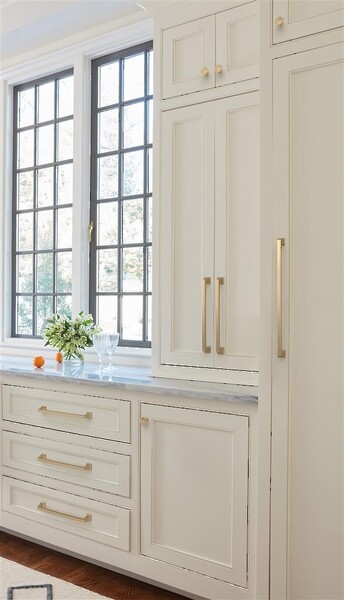 Mulholland 18 Inch Appliance Pull Champagne Bronze