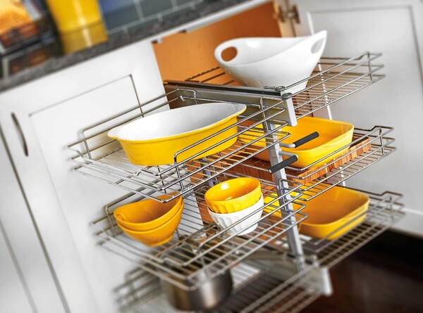 Rev-A-Shelf - 18" Three-Tier Pullout Soft-Close Wire Pull-Slide-Pull