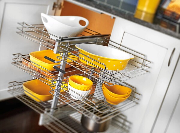 Rev-A-Shelf - 18" Three-Tier Pullout Soft-Close Wire Pull-Slide-Pull