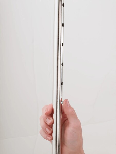 Rev-A-Shelf - 21-1/2" to 26" Chrome/Black Pull-Down Closet Rod